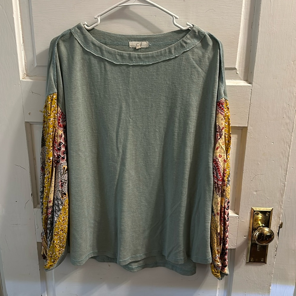 Loose Sleeve Blouse